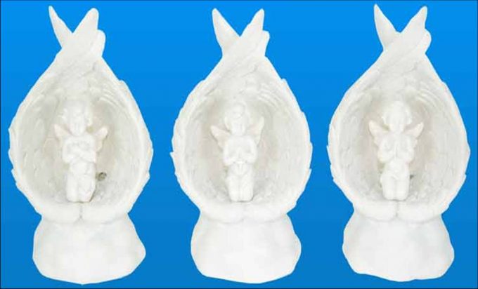 Kneeling_Cherub_in_Crossed_Over_Wings_with_Light__06476