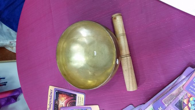 Singing_Bowl_-_Brass_Handbeaten_15cm_693g__66808